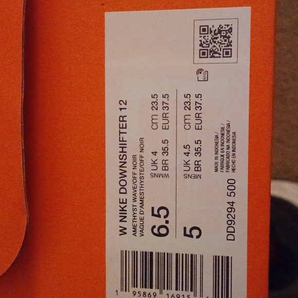 Nike New 6.5 W Shoes - Picture 6 of 8